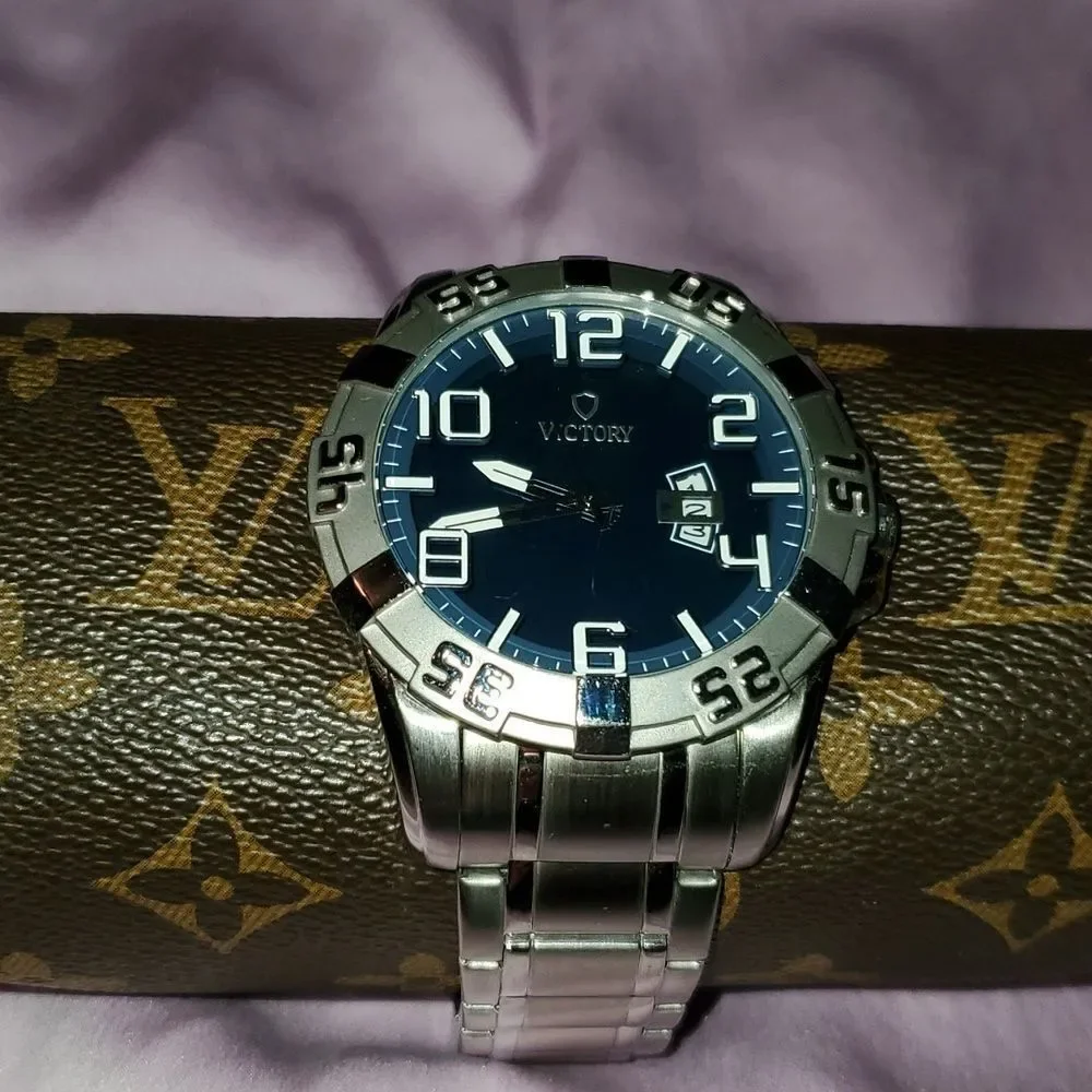 Mens Large Victory Instruments 1197 Chrono Watch Silver & Blue Date Window Bezel
